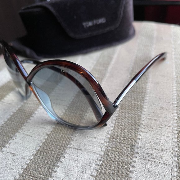 Tom Ford TF 372 Ivanna Havana Brown oversize  Sunglasses main image 14